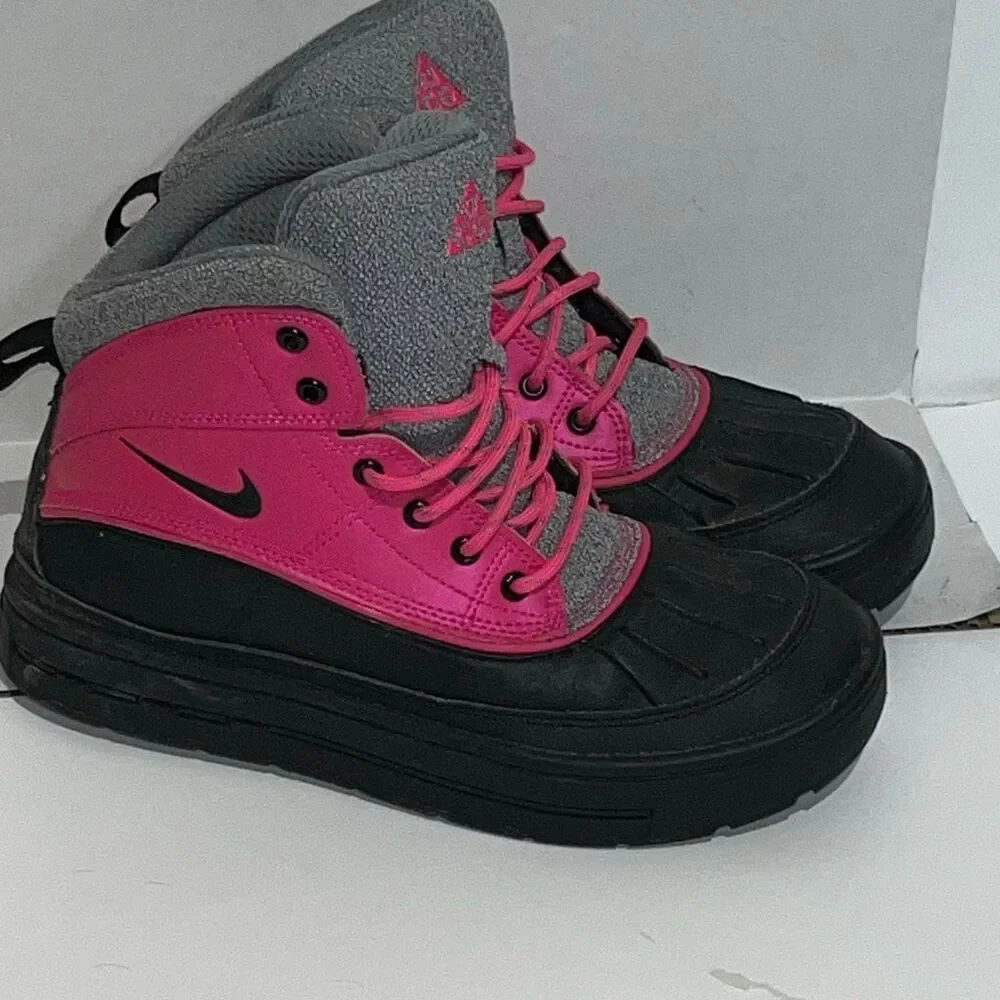 Nike ACG Woodside 2 High Pink Flash Black Youth 5.5Y 524876-600 Duck Boots